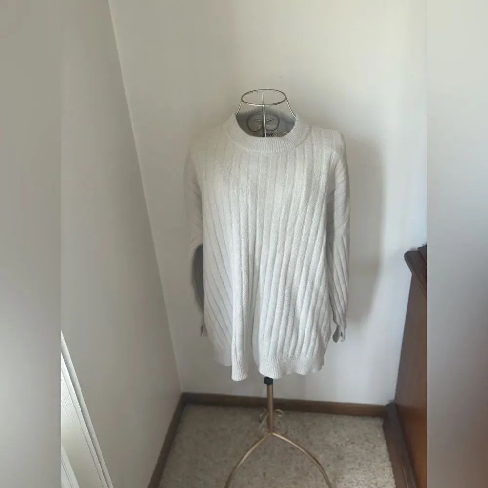 Aerie Wide Ribbed Crewneck Sweater Size Small Gray
